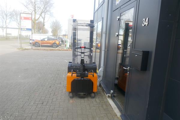 Grote foto vs 21097 elektrische stapelaar toyota 3350mm initiele lift doe het zelf en verbouw hefwerktuigen