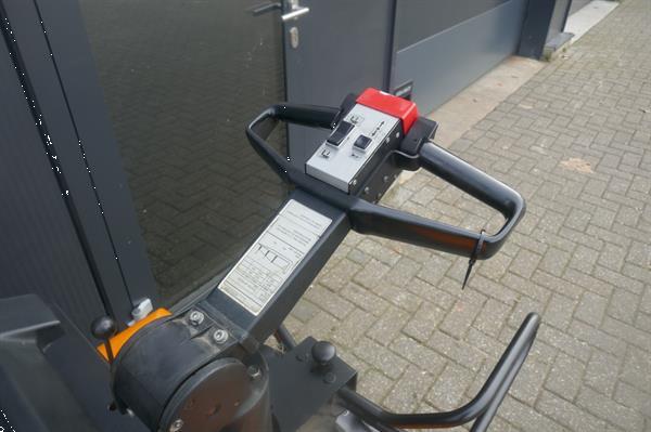 Grote foto vs 21097 elektrische stapelaar toyota 3350mm initiele lift doe het zelf en verbouw hefwerktuigen