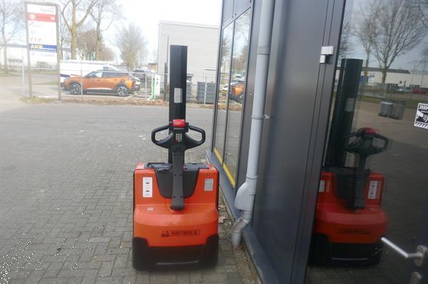 Grote foto vs 21098 elektrische stapelaar bt sw080l 1580mm inititle lift doe het zelf en verbouw hefwerktuigen