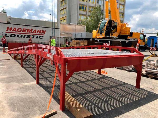 Grote foto laadbrug van de fabrikant agrarisch heftrucks