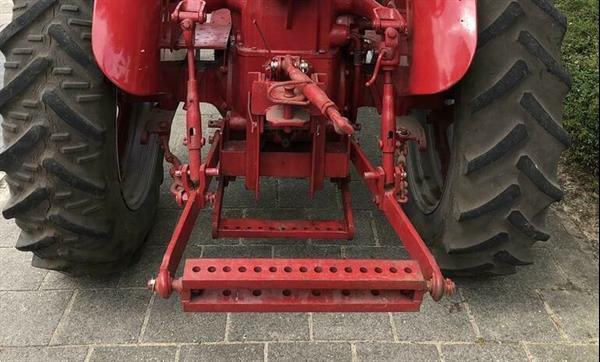 Grote foto farmall b450 agrarisch tractoren oldtimers