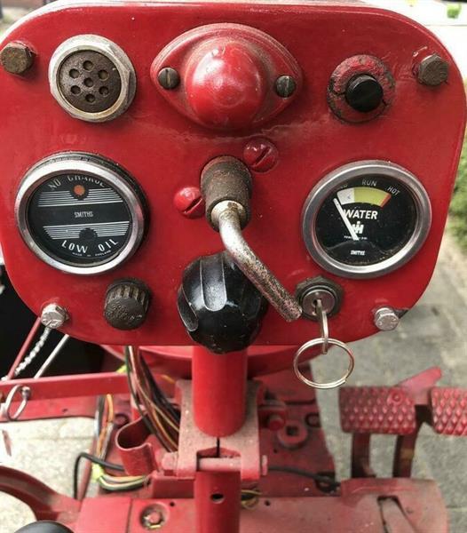 Grote foto farmall b450 agrarisch tractoren oldtimers