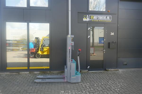 Grote foto vs 21116 elektrische stapelaar jungheinrich 2500mm 136uur zgan doe het zelf en verbouw hefwerktuigen