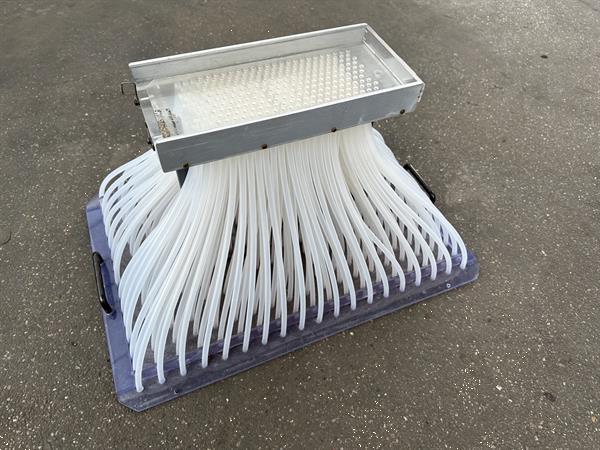 Grote foto lehners handzaaimachine voor trays met 285 cellen agrarisch tuinbouw