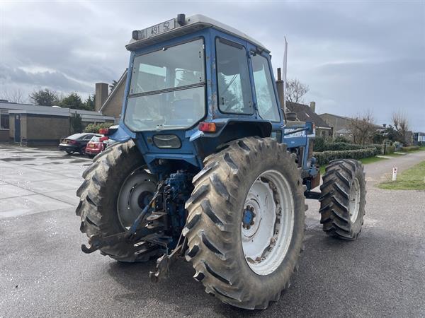 Grote foto ford 8210 agrarisch tractoren