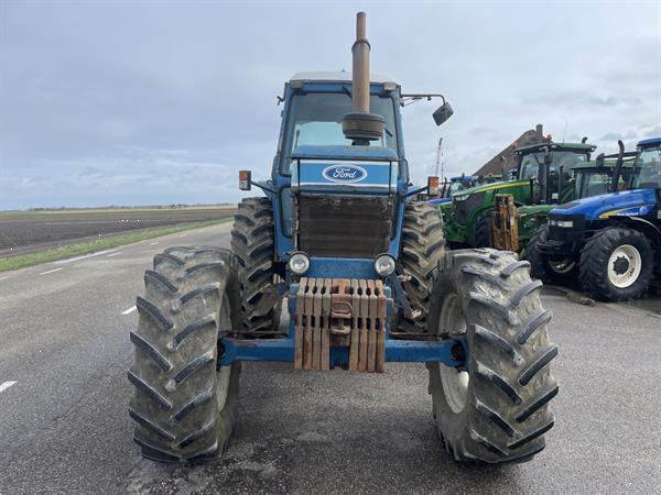 Grote foto ford 8210 agrarisch tractoren