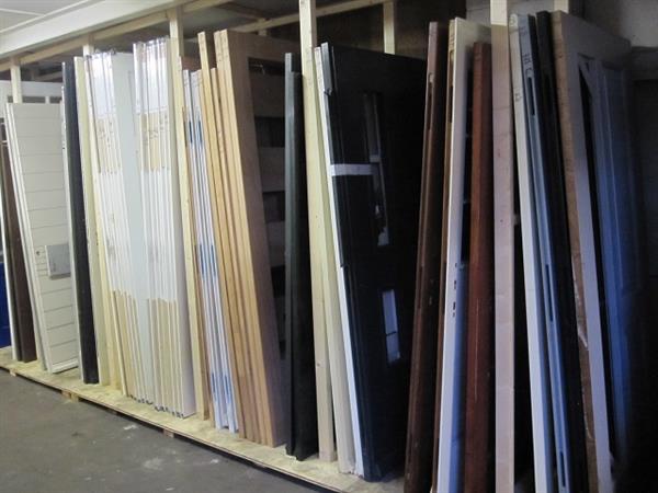 Grote foto partij binnen en buitendeuren in de aanbieding doe het zelf en verbouw deuren en horren