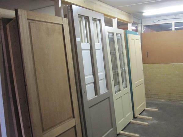 Grote foto partij binnen en buitendeuren in de aanbieding doe het zelf en verbouw deuren en horren