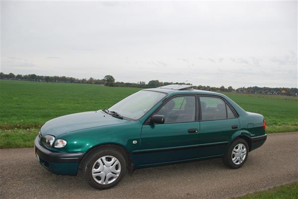 Grote foto toyota corolla 1.4 vvt i linea terra 71kw 2000 auto toyota