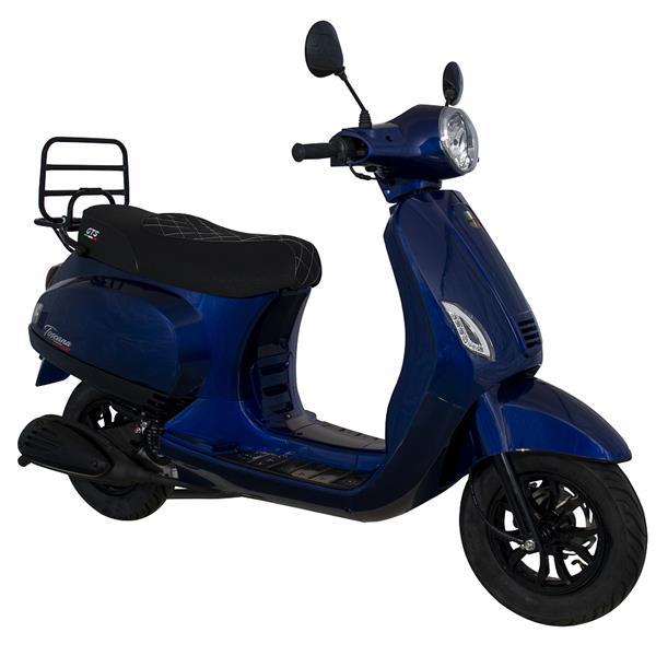 Grote foto gts toscana dynamic san marino blue bij central scooters fietsen en brommers scooters