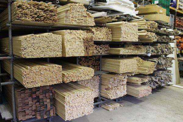 Grote foto hardhouten marupa latjes 12x12x2400 2700 mm doe het zelf en verbouw materialen en producten
