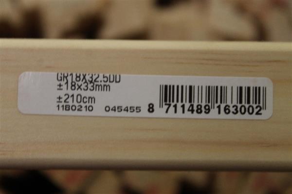 Grote foto geschaafde radiata pine latten 18x33x2100 mm doe het zelf en verbouw hout en planken