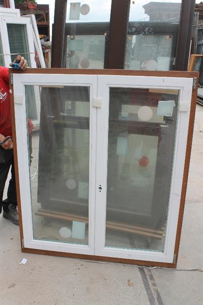 Grote foto hardhouten raamkozijn 126x147 cm doe het zelf en verbouw kozijnen en schuifpuien