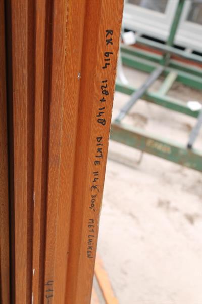 Grote foto nieuw hardhouten raamkozijn met raamluiken doe het zelf en verbouw kozijnen en schuifpuien