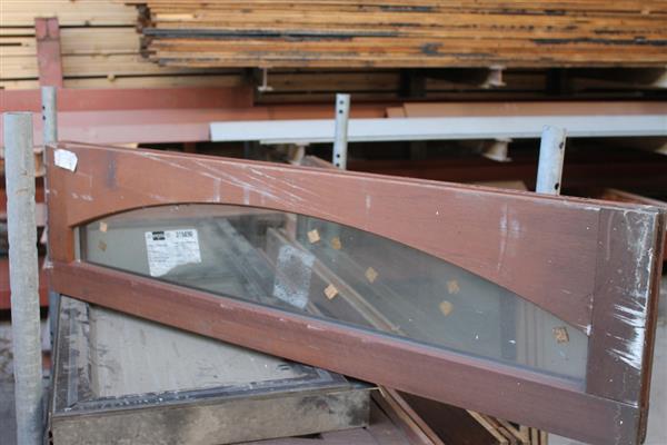 Grote foto hardhouten raamkozijn met toog 128x33 cm doe het zelf en verbouw kozijnen en schuifpuien