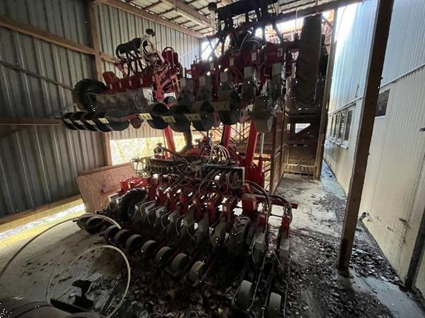 Grote foto agricola pneumatische zaaimachine met 21 rijen agrarisch zaaimachines