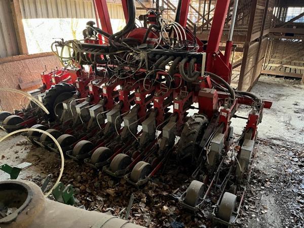 Grote foto agricola pneumatische zaaimachine met 21 rijen agrarisch zaaimachines