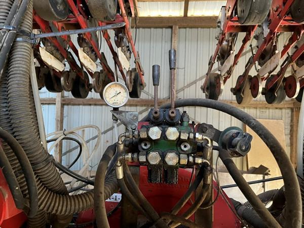Grote foto agricola pneumatische zaaimachine met 21 rijen agrarisch zaaimachines