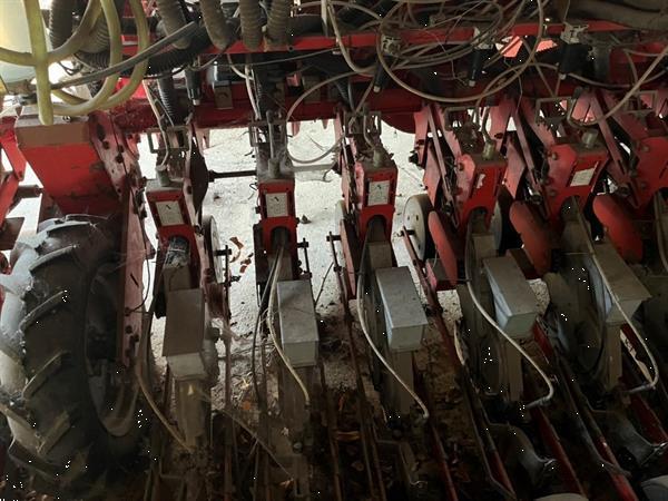 Grote foto agricola pneumatische zaaimachine met 21 rijen agrarisch zaaimachines
