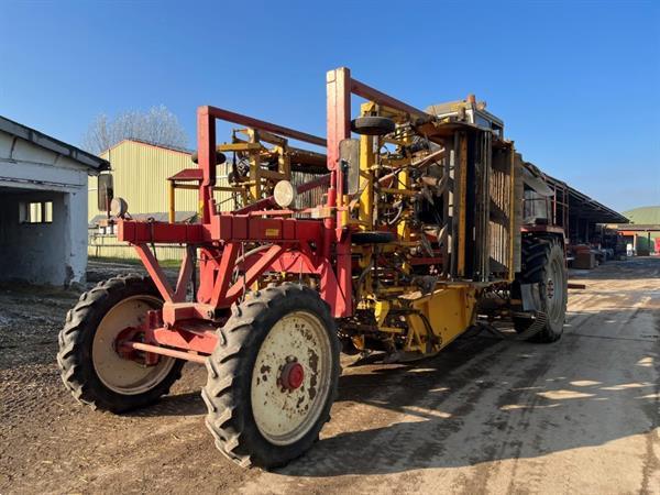 Grote foto samon zelfrijdende uienrooimachine voor 3 bedden agrarisch oogstmachines