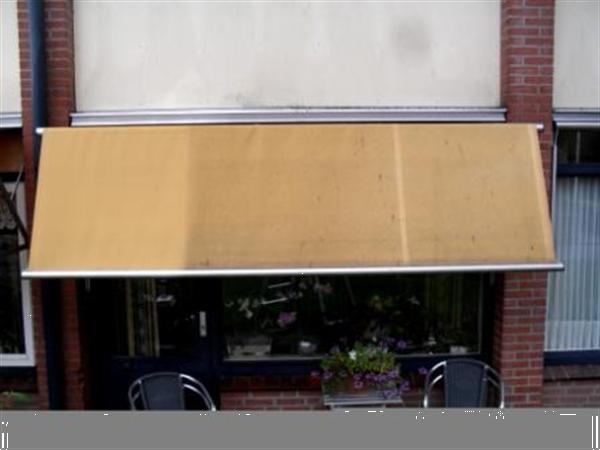 Grote foto schoonmaken zonwering markiezen luifel kan wel diensten en vakmensen schoonmakers en glazenwassers