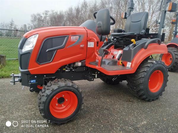 Grote foto kioti cs2520 hst 25 pk voorlader actie agrarisch tractoren