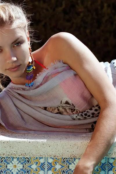 Grote foto simone bruns cashmere shawl kleding dames overige kledingstukken
