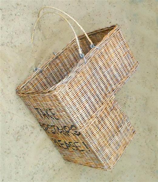 Grote foto trapmand riet huis en inrichting schalen en manden