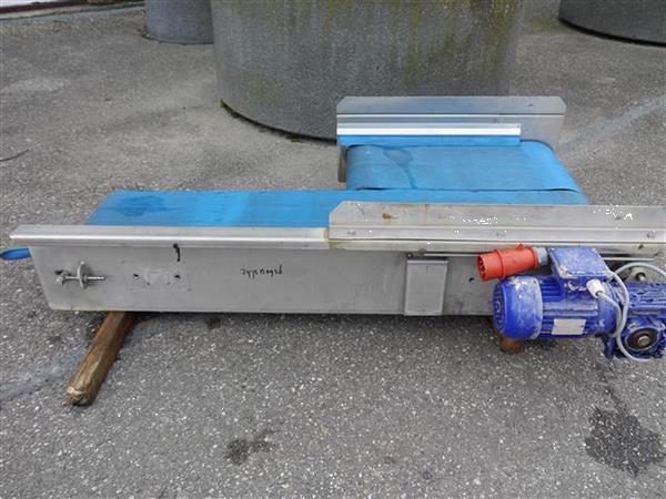 Grote foto stappenband 2 baans agrarisch transportbanden