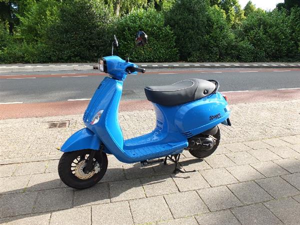 Grote foto agm vx50s 25km 999 fietsen en brommers scooters