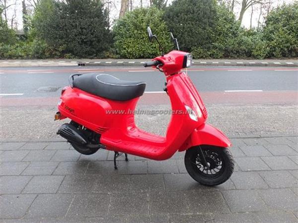 Grote foto nieuwe agm vx50s eenmalige aanbieding op op fietsen en brommers scooters