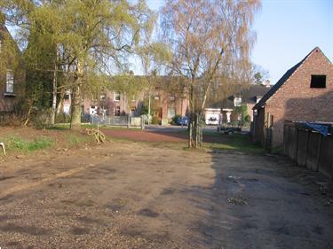 Grote foto bedrijfsterrein huizen en kamers grondkavels