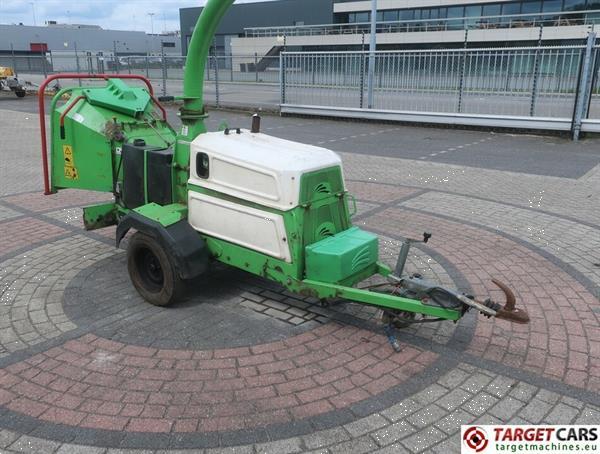 Grote foto greenmech wood chipper diesel engine issue agrarisch bosbouw