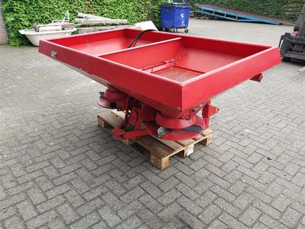 Grote foto lely centerliner kunstmeststrooier agrarisch kunstmestrooiers
