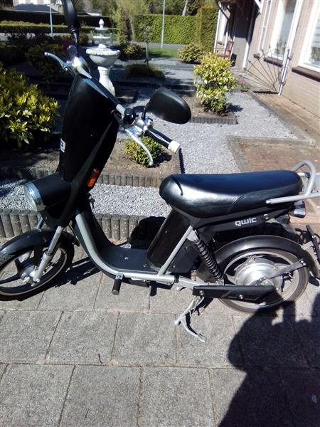 Grote foto electrische scooter brommer fietsen en brommers scooters