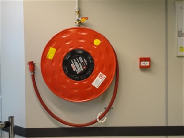 Grote foto brandslang haspel compleet doe het zelf en verbouw haspels