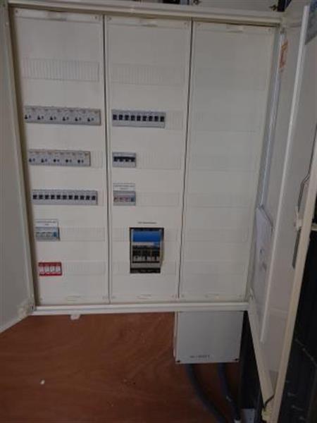 Grote foto hager verdeel groepenkast doe het zelf en verbouw elektra en kabels