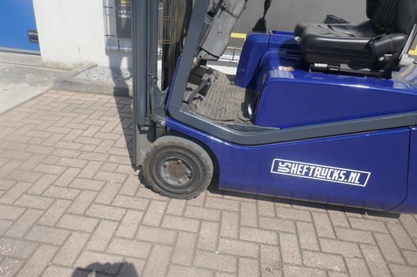 Grote foto vs 21125 elektrische triplex heftruck cesab 4300mm sideshift agrarisch heftrucks