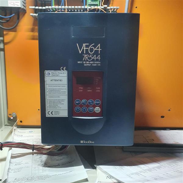 Grote foto toyodenki frequentie regelaar doe het zelf en verbouw elektra en kabels