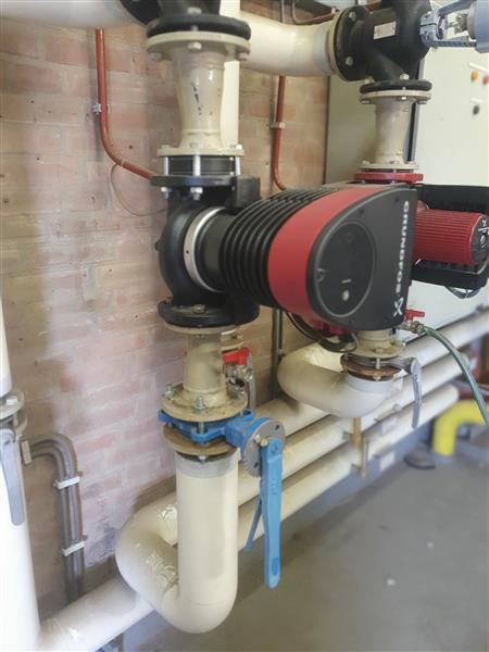 Grote foto grundfos magna pomp doe het zelf en verbouw verwarming radiatoren