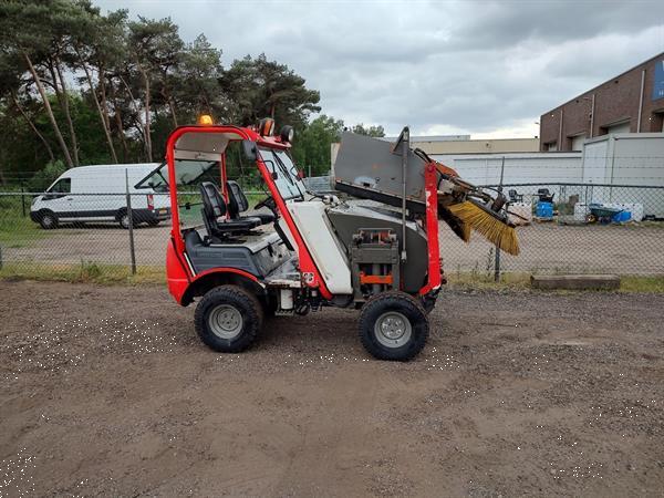 Grote foto ausa bd 202 hl veegmachine 4x4 met dumper agrarisch veegmachines