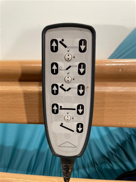 Grote foto stiegelmeyer 66 elektrisch hoog laag laag thuiszorg bed diversen verpleegmiddelen en hulpmiddelen