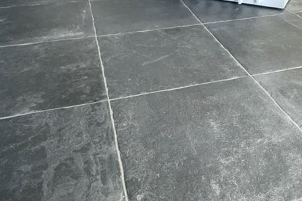 Grote foto landelijke stoere plavuizen 50x50 met ruige look doe het zelf en verbouw tegels