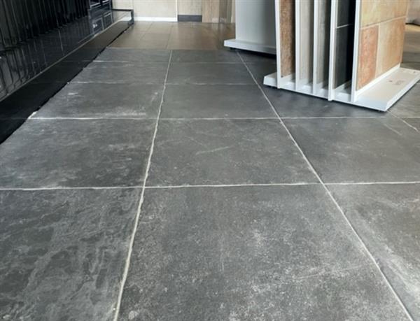 Grote foto landelijke stoere plavuizen 50x50 met ruige look doe het zelf en verbouw tegels