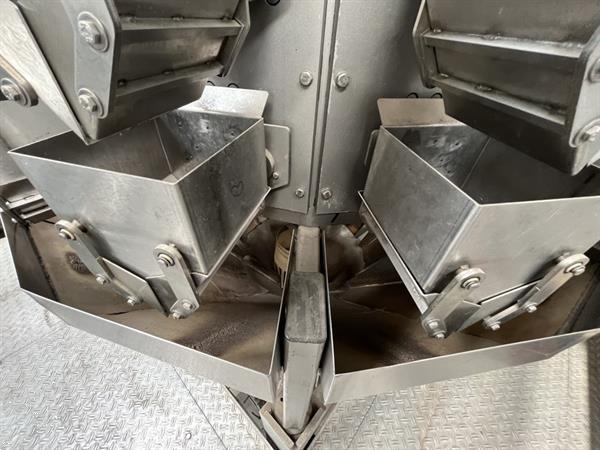 Grote foto hastamat multihead afweegmachine met verticale flowpackmachine en transportbanden agrarisch tuinbouw