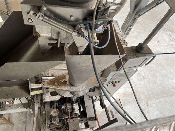 Grote foto hastamat multihead afweegmachine met verticale flowpackmachine en transportbanden agrarisch tuinbouw