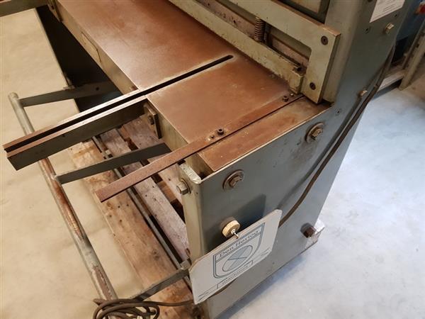 Grote foto jorg plaatschaar guillotineschaar voetschaar 1m doe het zelf en verbouw gereedschappen en machines