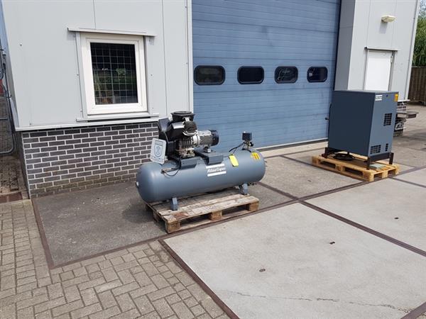 Grote foto atlas copco bj 2012 le22 10 250 compressor doe het zelf en verbouw compressors