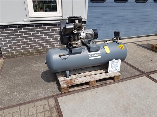 Grote foto atlas copco bj 2012 le22 10 250 compressor doe het zelf en verbouw compressors