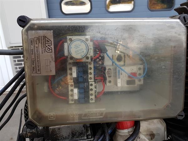 Grote foto gebruikte creemers compressor cst 600 4kw 400v doe het zelf en verbouw compressors